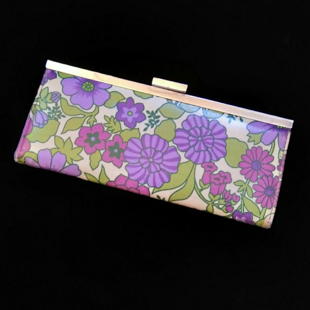 Vintage Floral Vinyl wallet